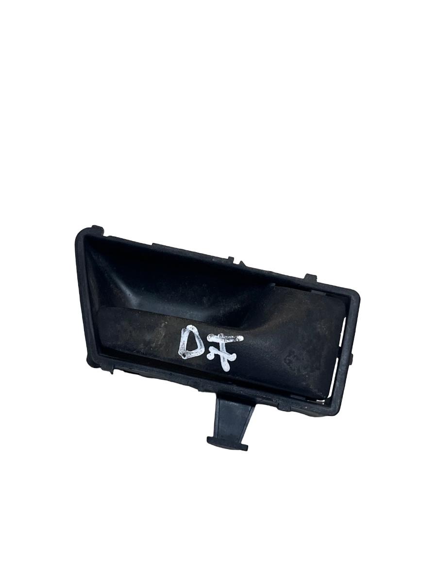 Maner interior portiera dreapta fata ( 2 USI ) VOLKSWAGEN GOLF II 19E, 1G1 1983 - 1992 321837236A