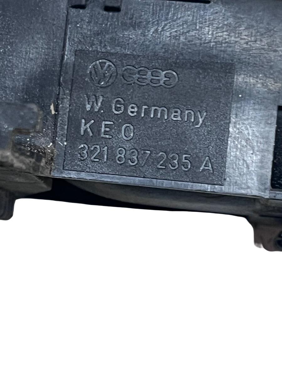 Maner interior portiera stanga fata ( 2 USI ) VOLKSWAGEN GOLF II 19E, 1G1 1983 - 1992 321837235A – foto 3