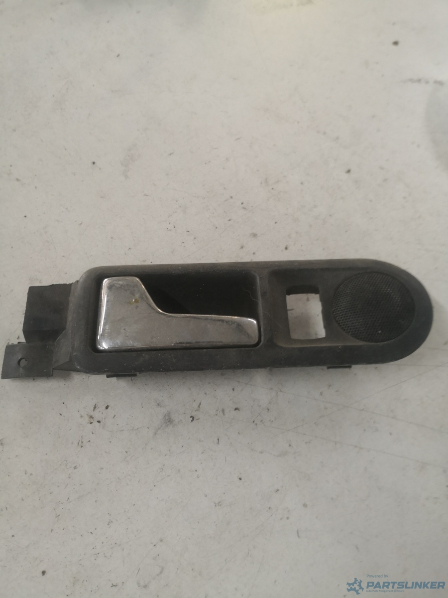 Maner interior usa stanga spate VOLKSWAGEN PASSAT Estate (3B5) [ 1997 - 2001 ] OEM 3b0839113