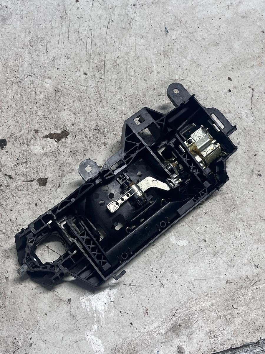 Maner/suport exterior portiera dreapta spate AUDI A5/S5 II Sportback F5A 2016 -> 8W02837812A – foto 3
