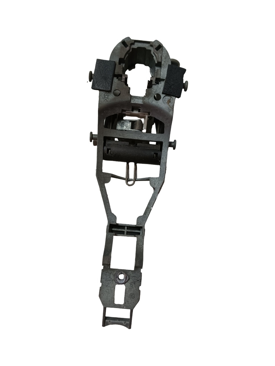 Maner/suport exterior portiera fata dreapta fata VOLKSWAGEN GOLF V Variant 1K5 2007 - 2009 – foto 2