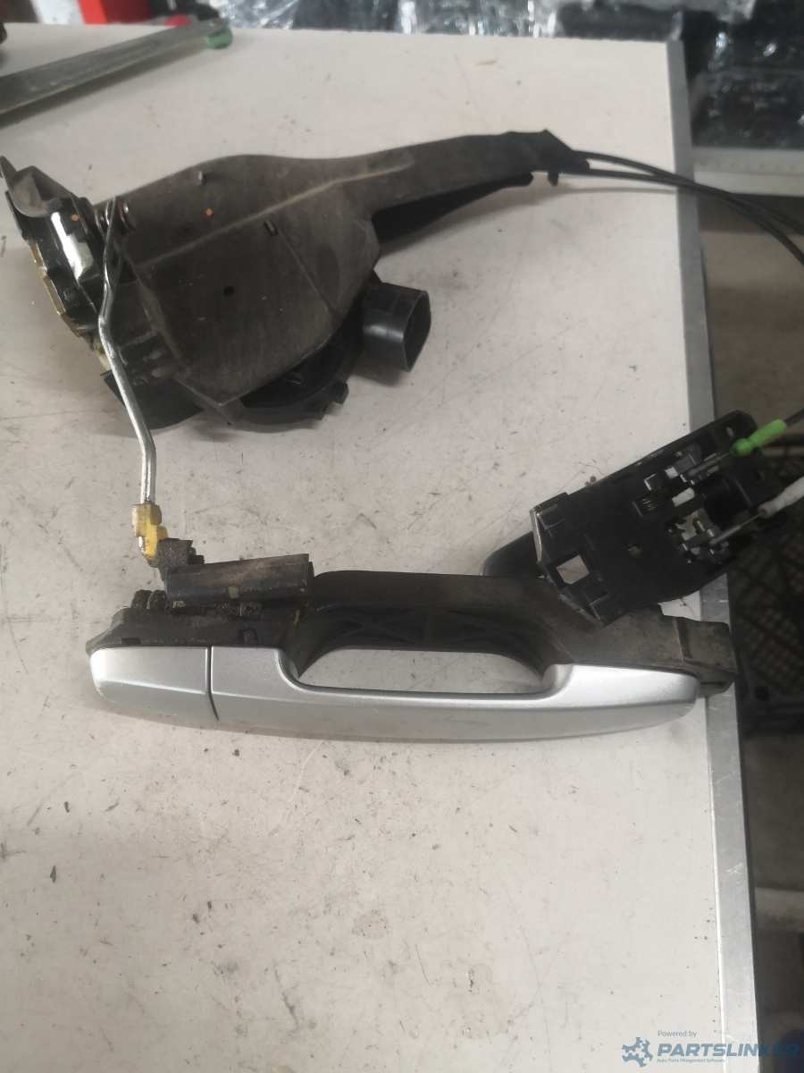 Maner usa dreapta spate TOYOTA RAV 4 II (_A2_) [ 2000 - 2005 ] – foto 2