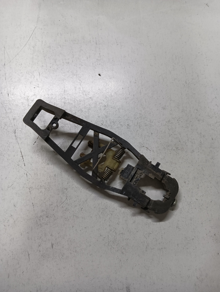 Maner usa interior  dreapta spate VOLKSWAGEN TOURAN 1T1, 1T2 2003 - 2010 – foto 2