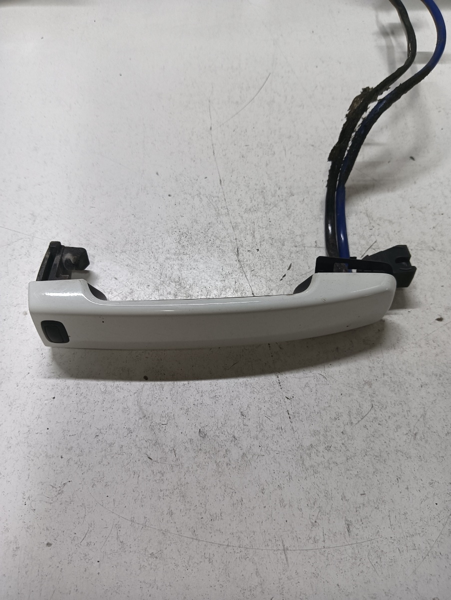 Maner usa  stanga fata NISSAN QASHQAI / QASHQAI +2 I J10, JJ10 2006 - 2014 dCi 4x4 M1D, M9R