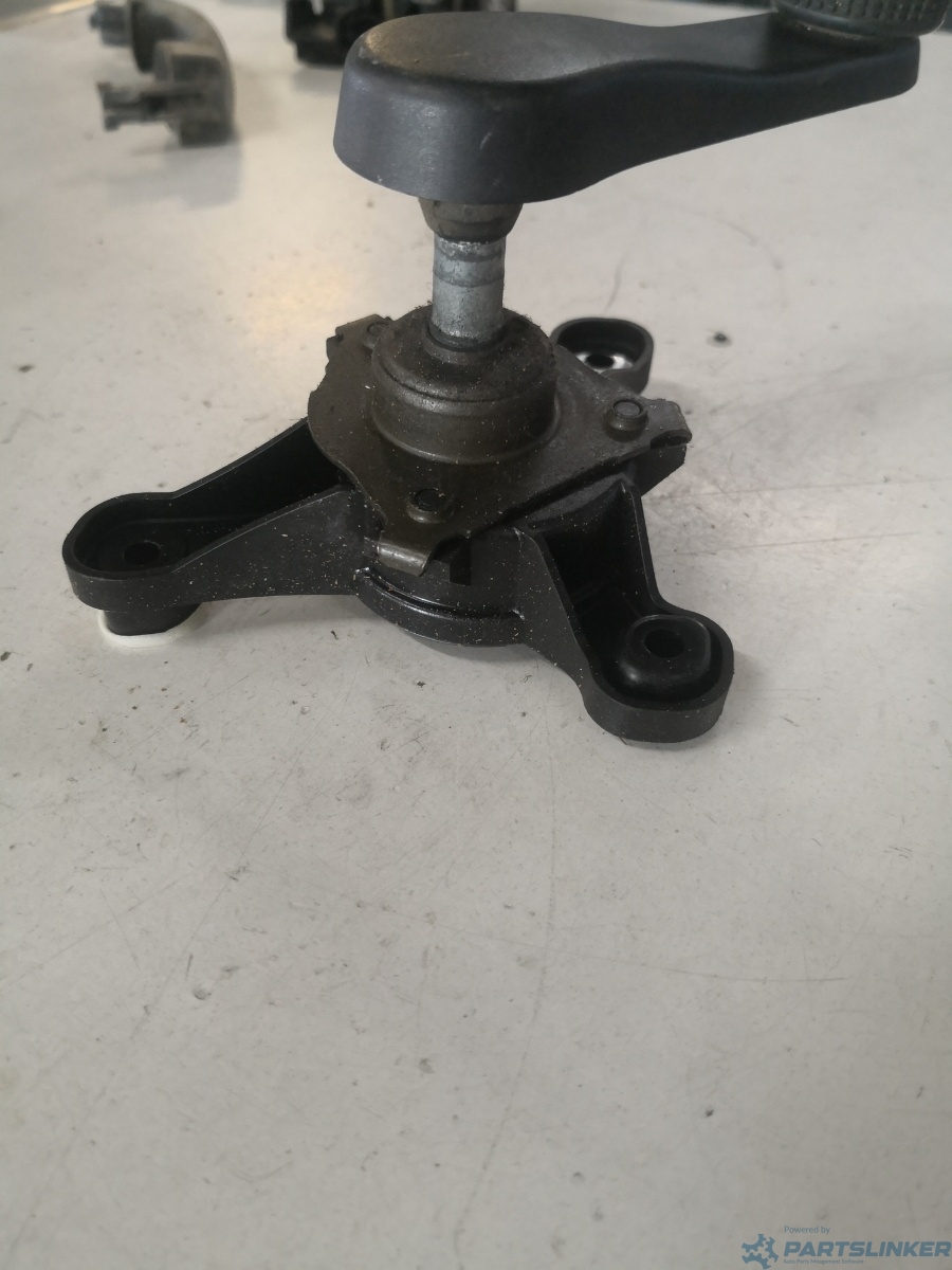 Manivela geam dreapta fata VOLKSWAGEN CADDY (6K9, 9E7, 9E9) [ 2002 - 2009 ] – foto 2