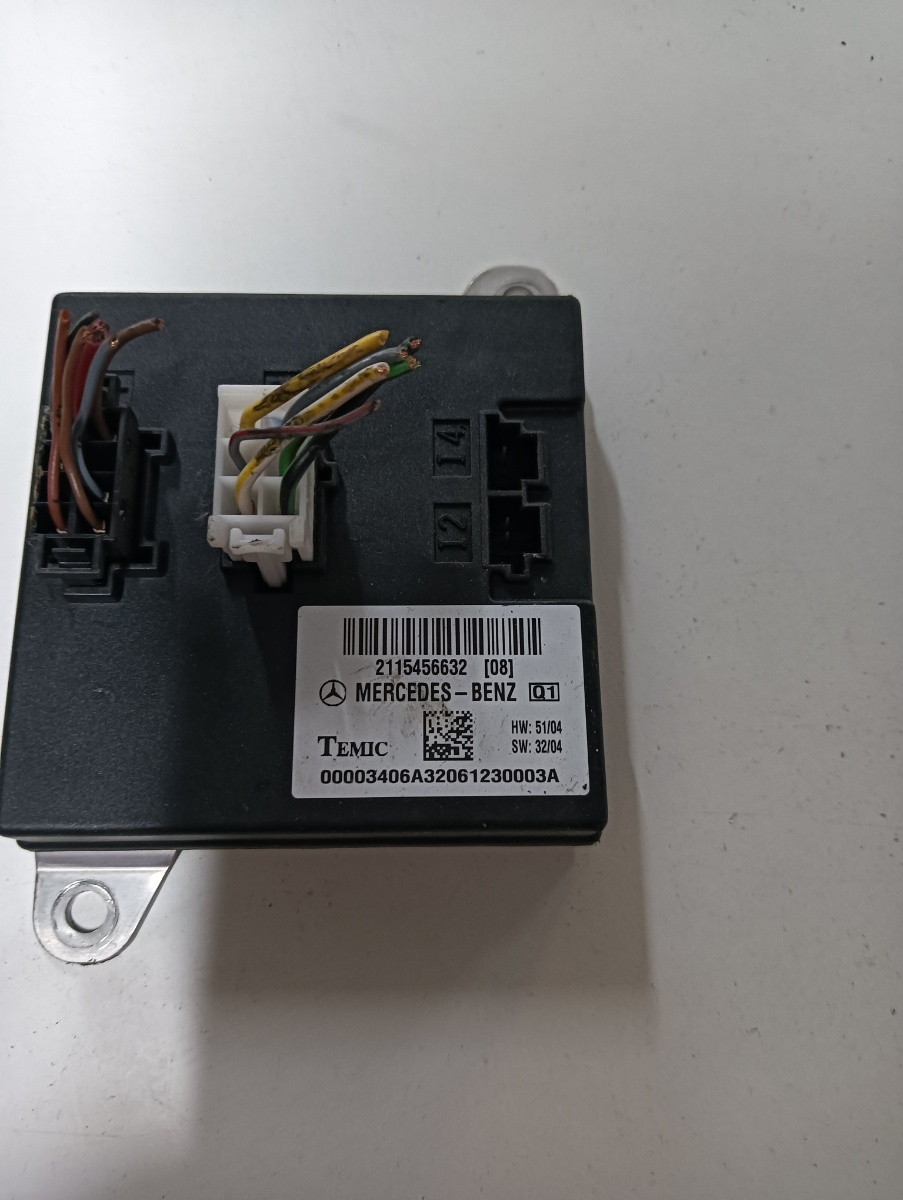 Modul bcm MERCEDES-BENZ CLS C219 2004 - 2011 2115456632 – foto 2