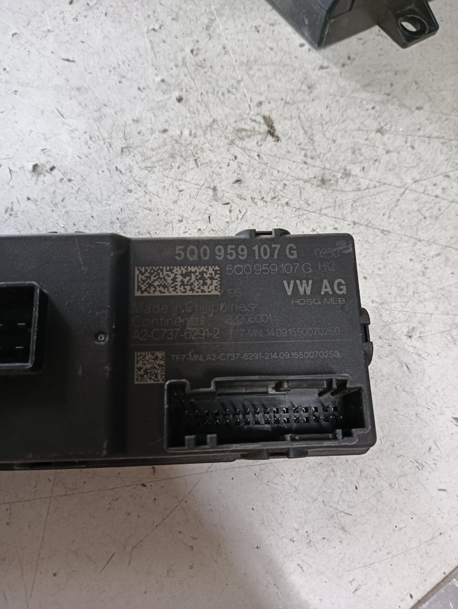 Modul calculator portbagaj  VOLKSWAGEN (SVW) PASSAT (B8) [ 2016 - > ] OEM 5q0959107g – foto 2