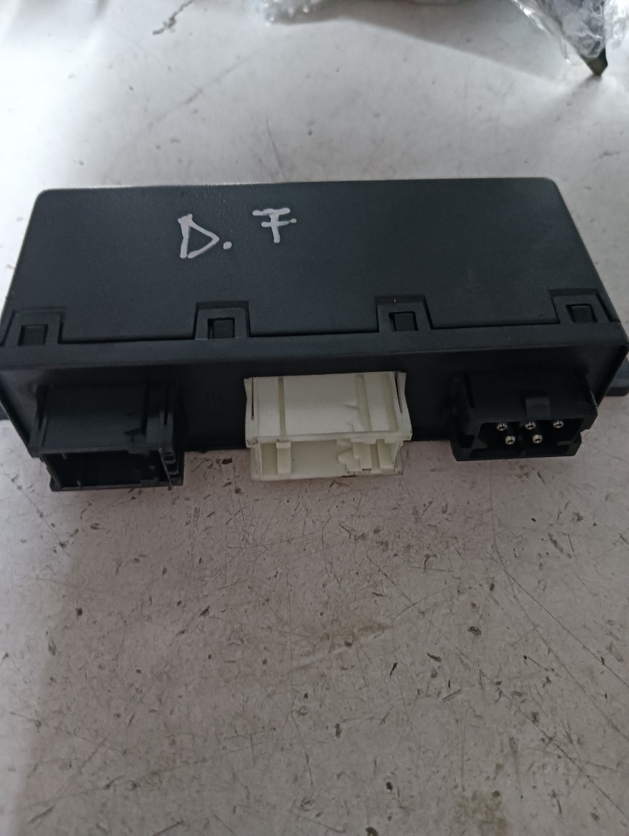 Modul confort  dreapta fata BMW 5 (E39) [ 1995 - 2003 ] OEM 6904245 – foto 2