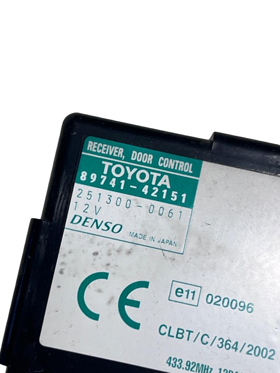 Modul de confort TOYOTA RAV 4 II _A2_ 2000 - 2005 89741-42151 – foto 2