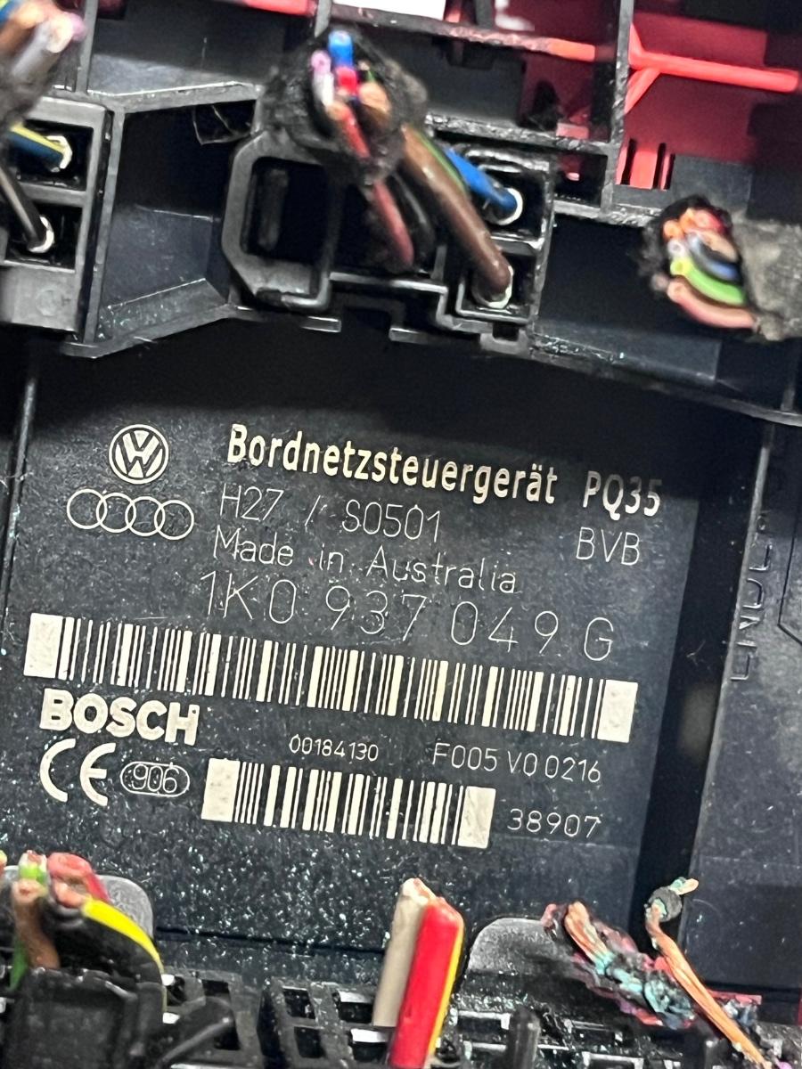 Modul de confort VOLKSWAGEN TOURAN 1T1, 1T2 2003 - 2010 1K0937049G – foto 2
