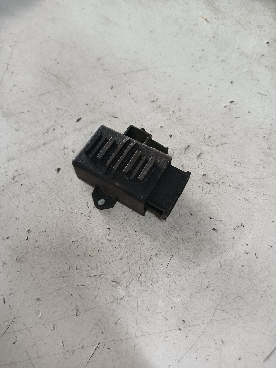 Modul incalzire scaun fata VOLKSWAGEN TOUAREG (7LA, 7L6, 7L7) [ 2002 - 2013 ] OEM 1k0959772