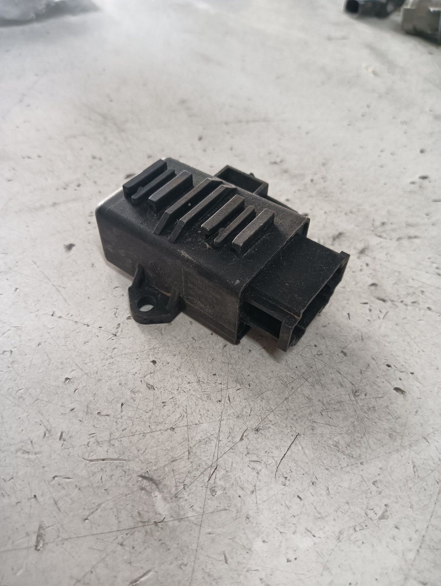 Modul incalzire scaun fata VOLKSWAGEN TOUAREG (7LA, 7L6, 7L7) [ 2002 - 2013 ] OEM 1k0959772 – foto 2