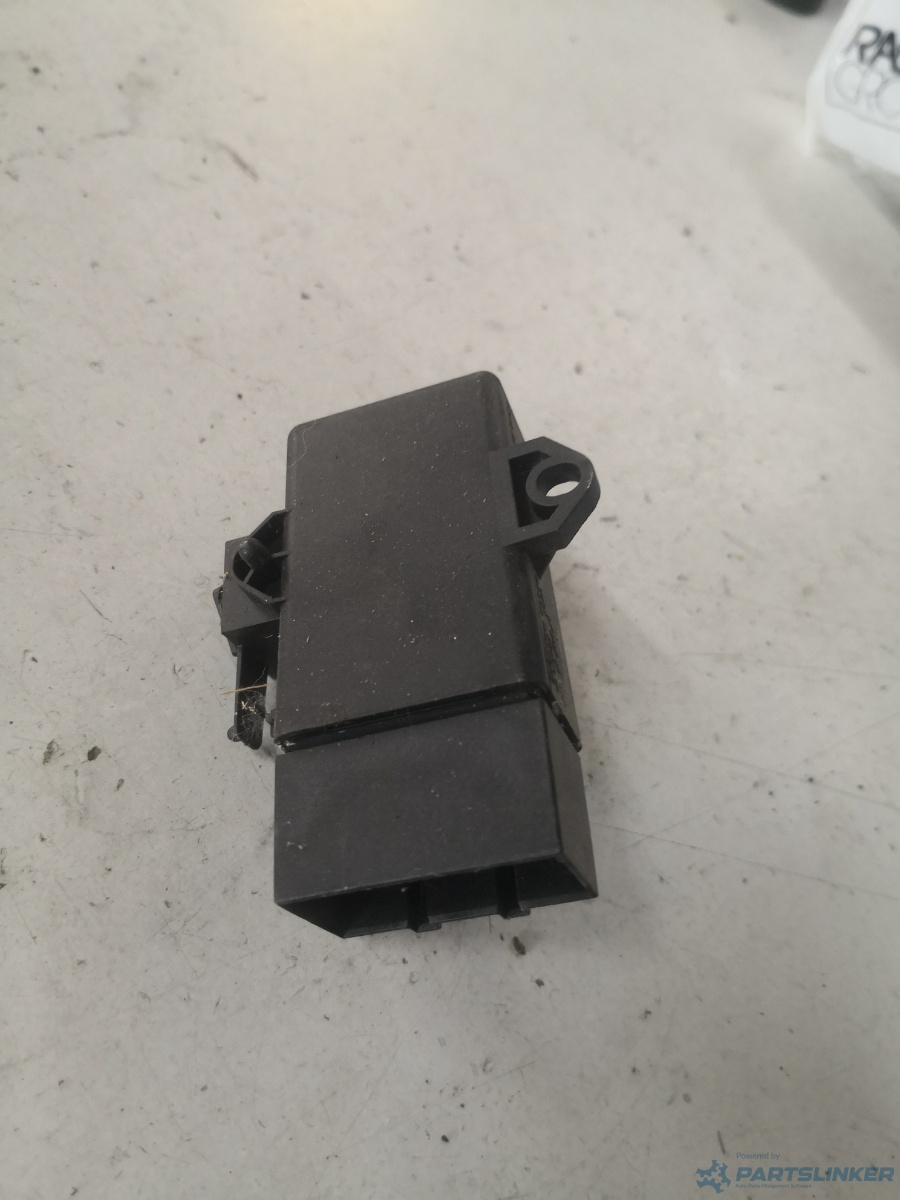Modul incalzire scaune VOLKSWAGEN POLO (6R, 6C) [ 2009 - > ] OEM 6r0959772d – foto 2