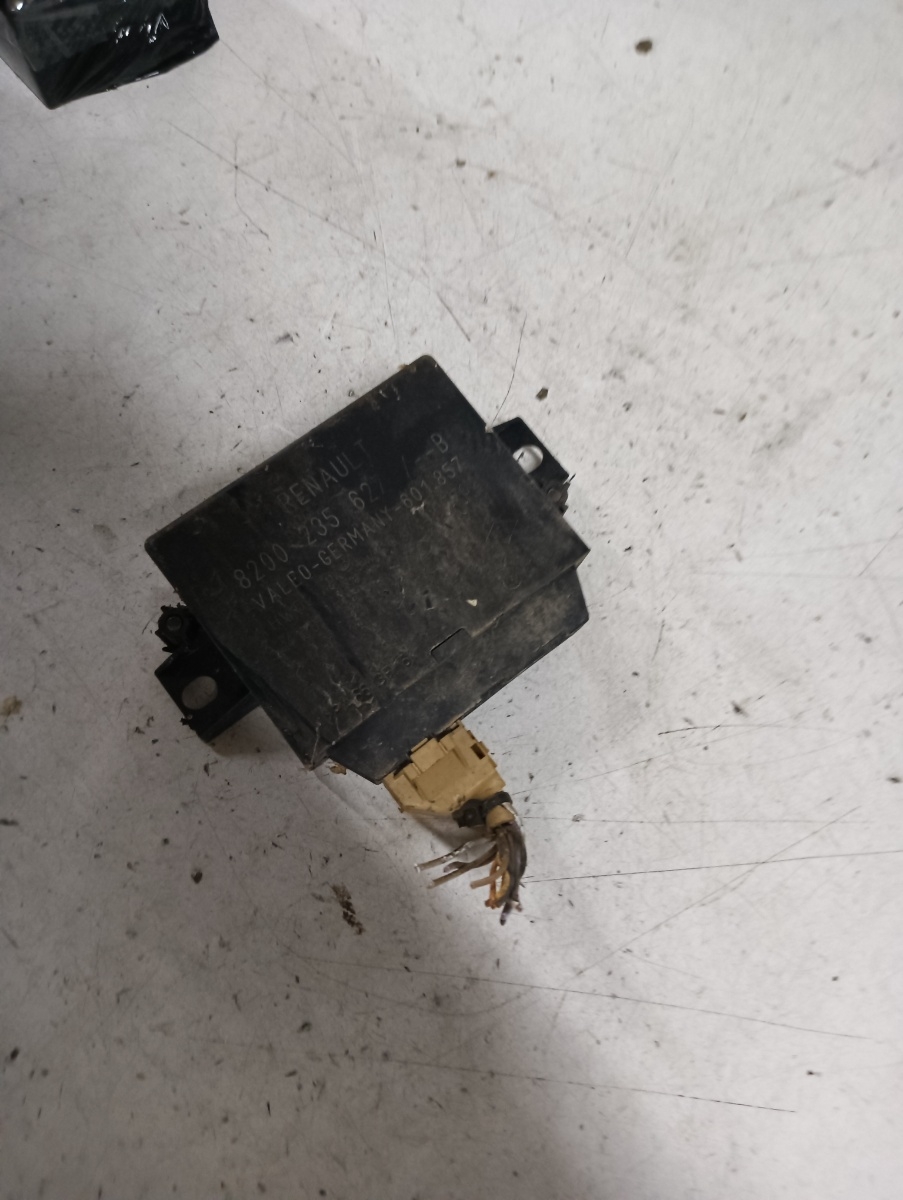 Modul senzori parcare RENAULT LAGUNA II (BG0/1_) [ 2001 - 2007 ] OEM 8200235627 – foto 2