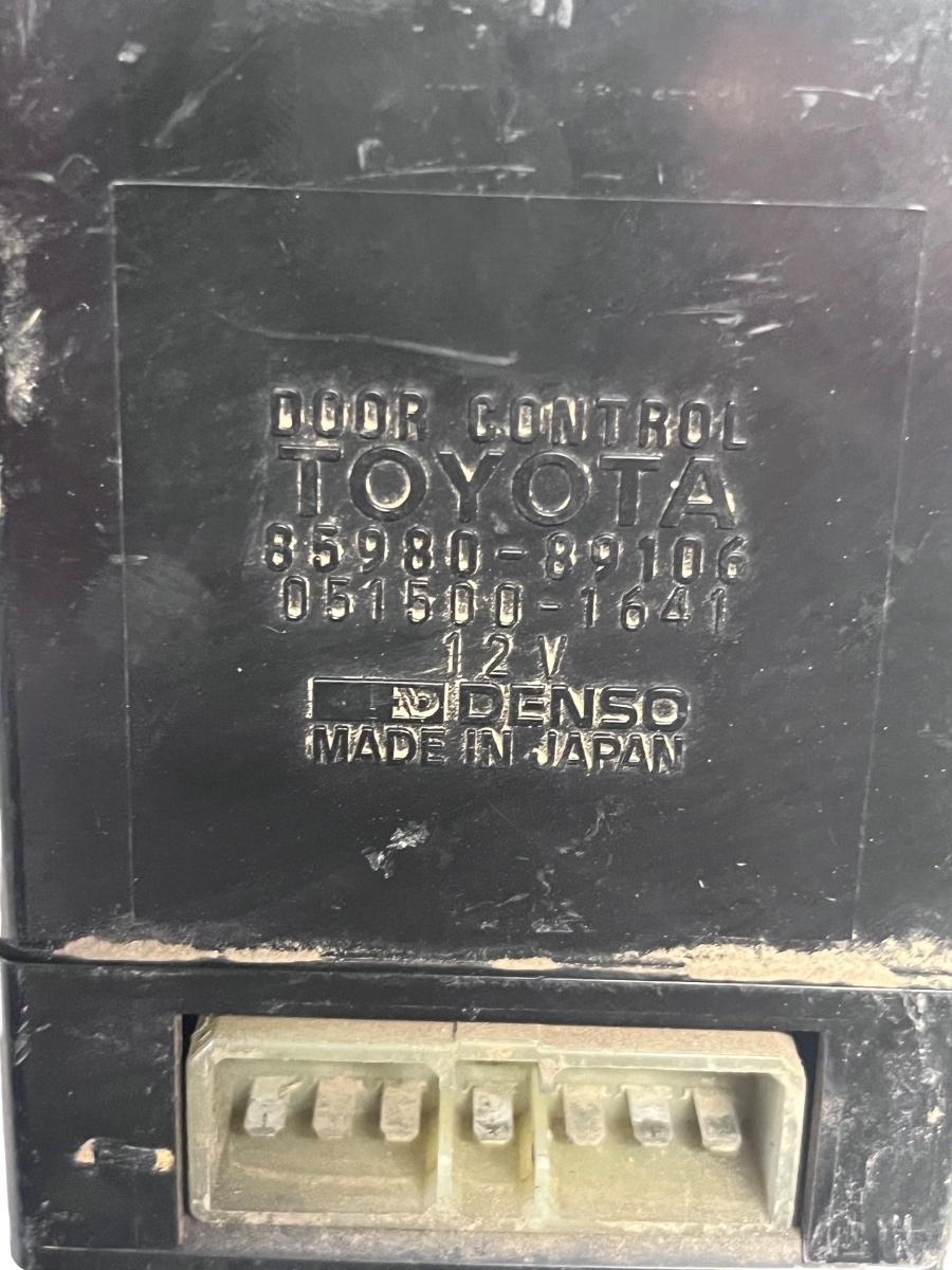 Modul/unitate de control portiera TOYOTA HILUX V Pickup LN_, KZN1_, VZN1_ 1988 - 1999 85980-89106 – foto 2