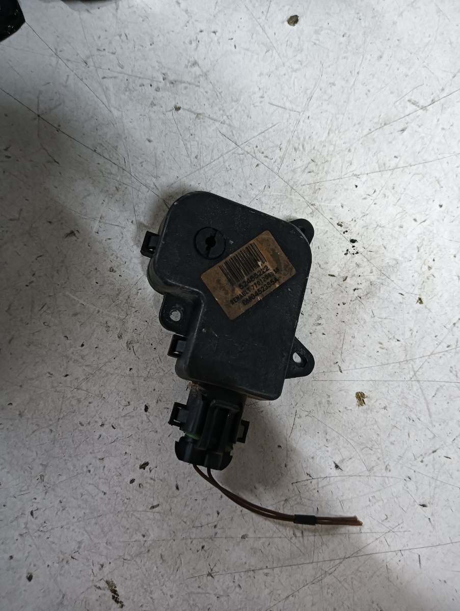 Motoras/actuator clapeta aer RENAULT LAGUNA II (BG0/1_) [ 2001 - 2007 ] OEM 52485222 – foto 2