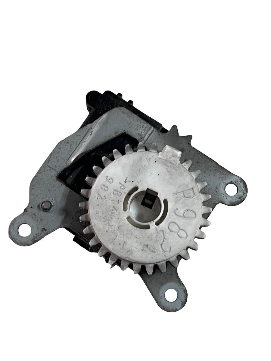 Motoras/actuator clapeta aer TOYOTA LAND CRUISER 200 GRJ2_, UZJ2_, VDJ2_ 2007 -> 063800-1100 – foto 2