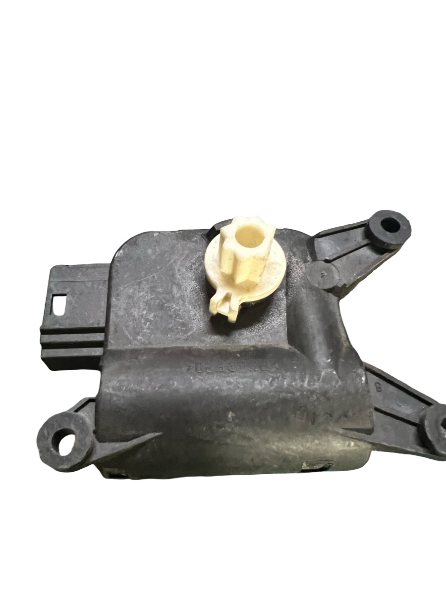 Motoras/actuator clapeta aer VOLKSWAGEN GOLF V 1K1 2003 - 2009 0132801345 – foto 2