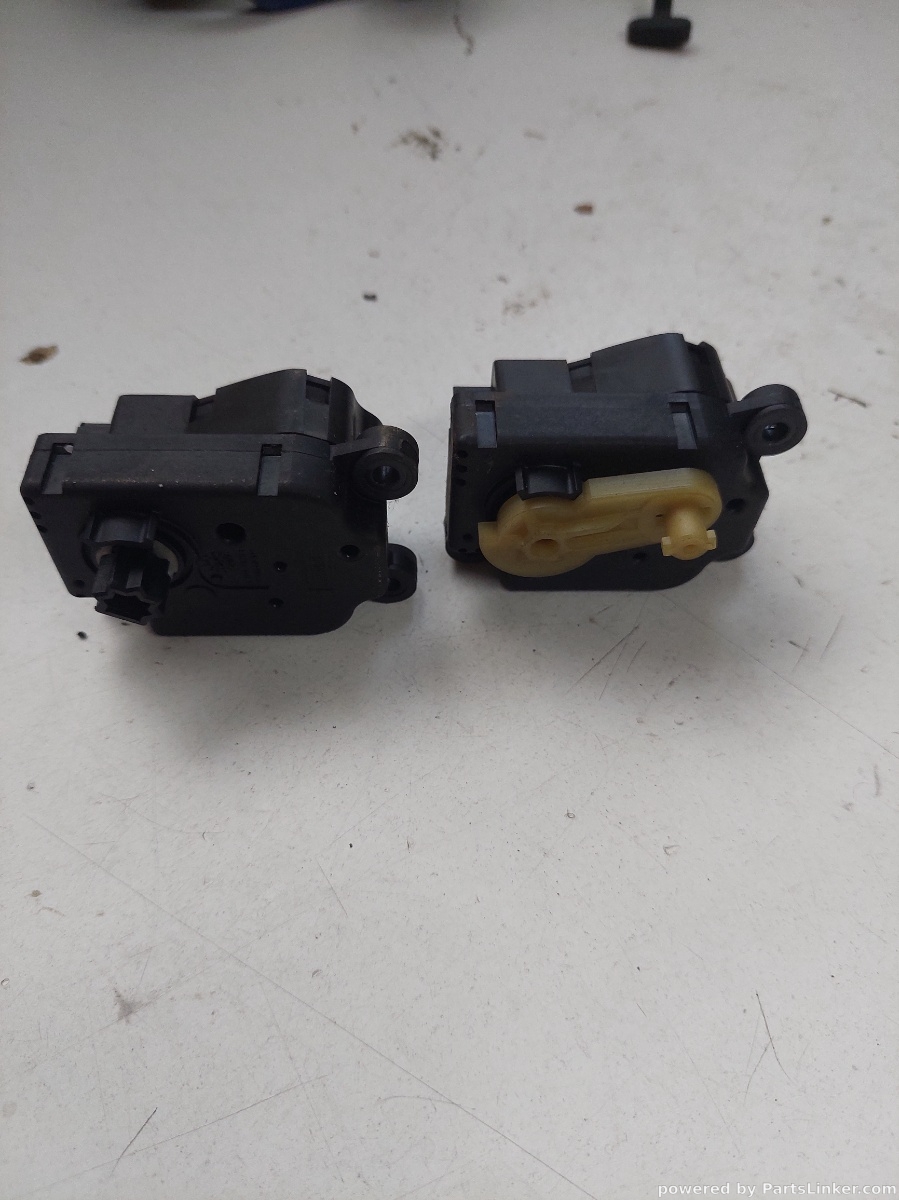 Motoras aeroterma bord SAAB 9-5 (YS3E) [ 1997 - 2009 ] OEM 09180200 – foto 2