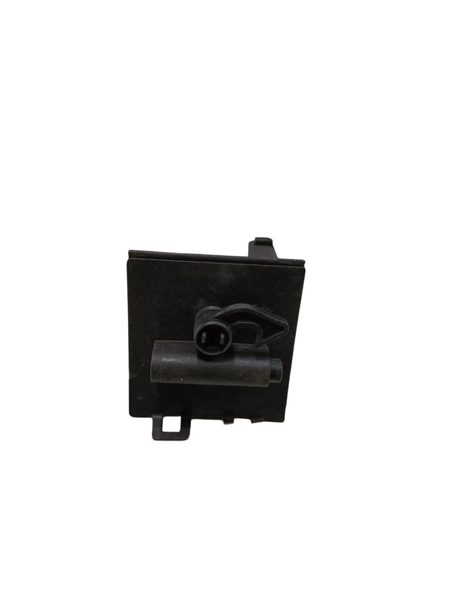Motoras blocare usita rezervor combustibil MERCEDES-BENZ C-CLASS W205 2013 - > A0008202303 – foto 2
