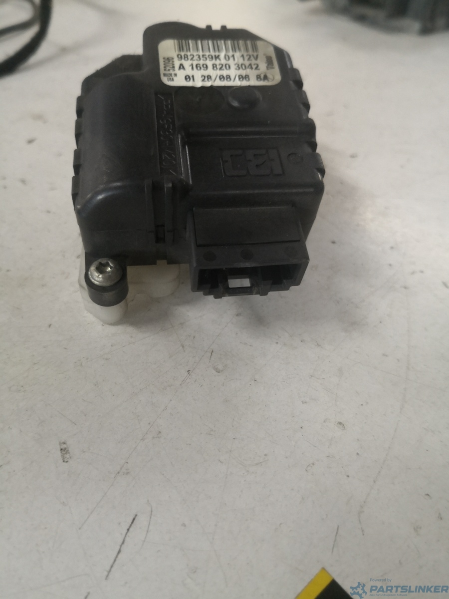 Motoras clapeta aeroterma MERCEDES-BENZ A-CLASS II (W169) [ 2004 - 2012 ] OEM A1698203042 – foto 2