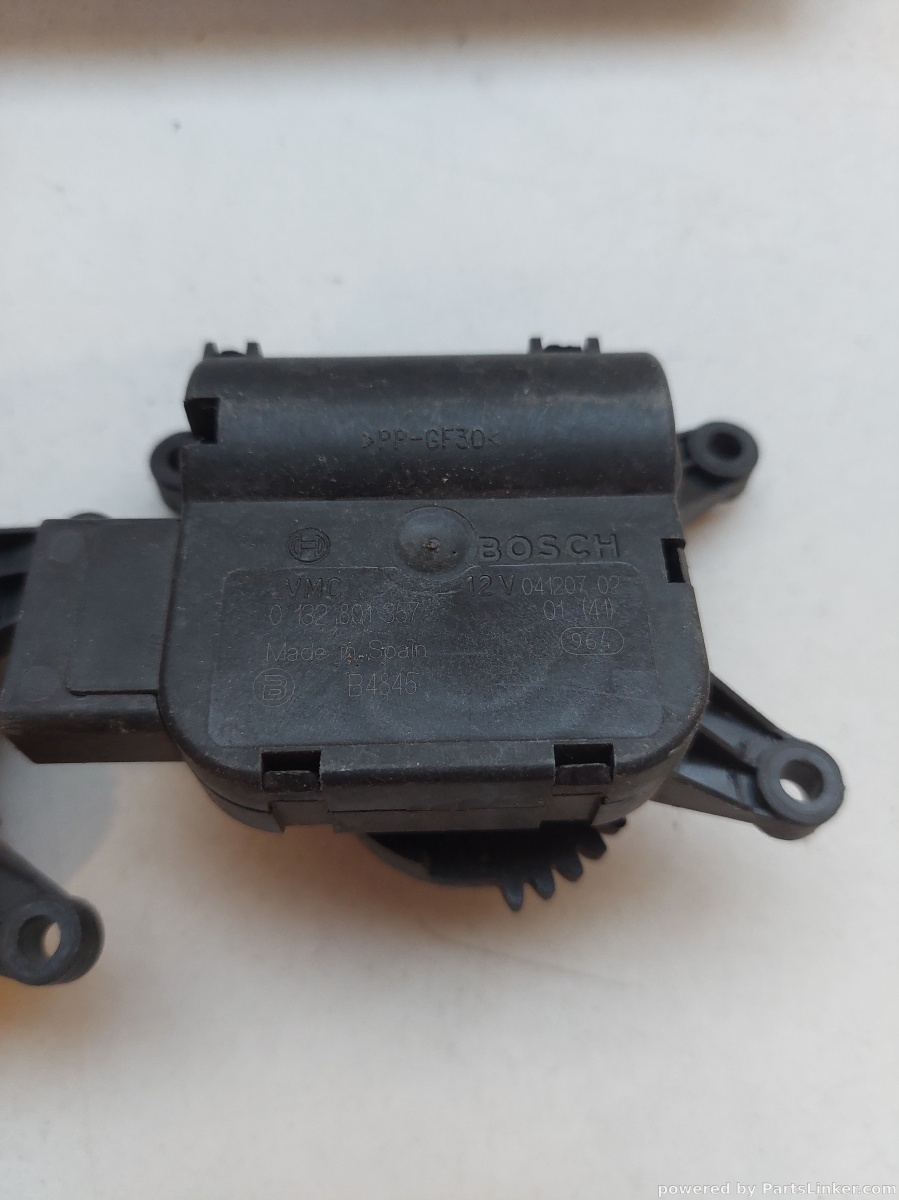 Motoras climatronic SKODA FABIA Saloon (6Y3) [ 1999 - 2007 ] OEM 0132801357 – foto 2