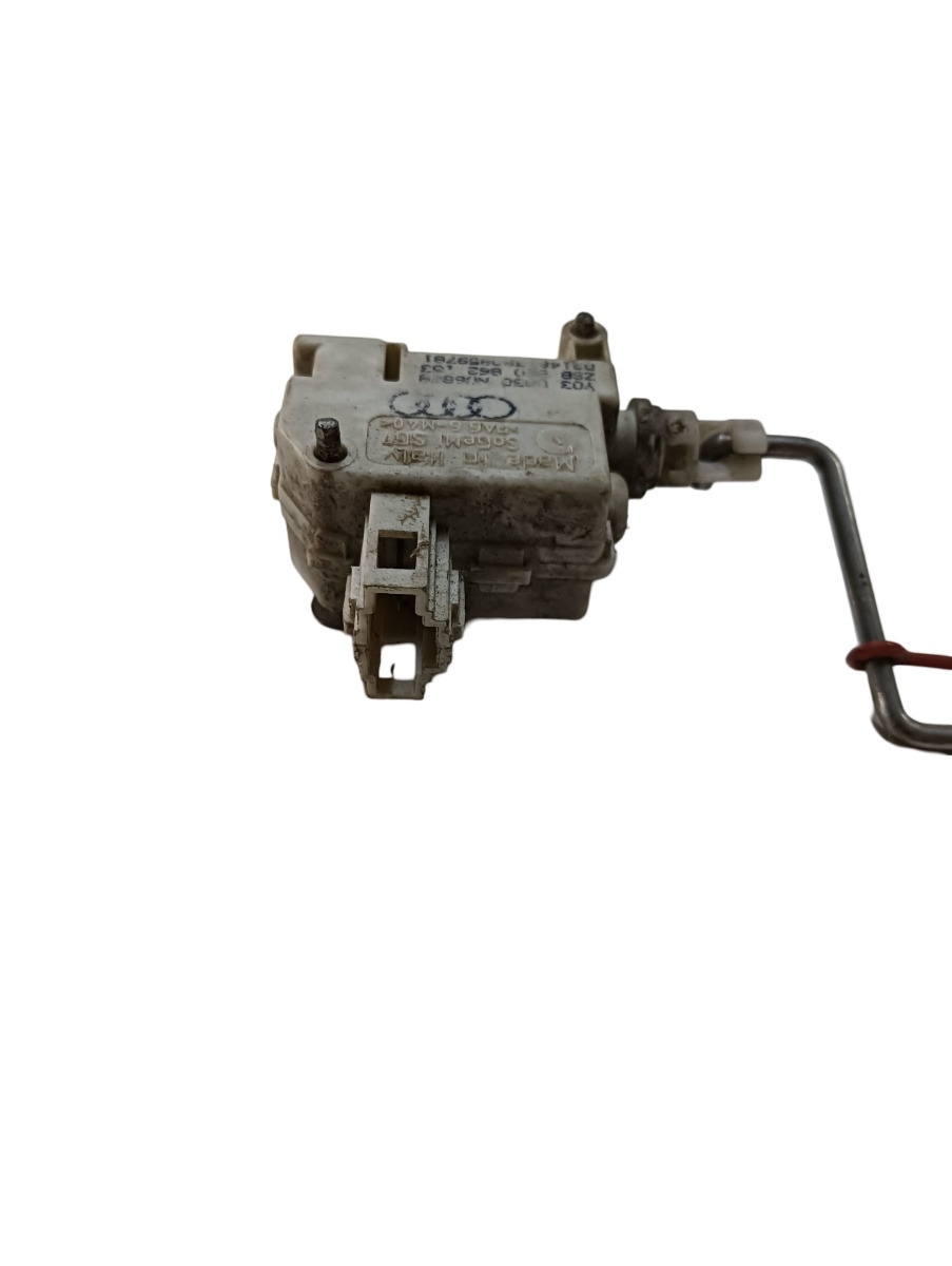 Motoras deschidere rezervor  AUDI A4 II 8E2, B6 2000 - 2005 – foto 2