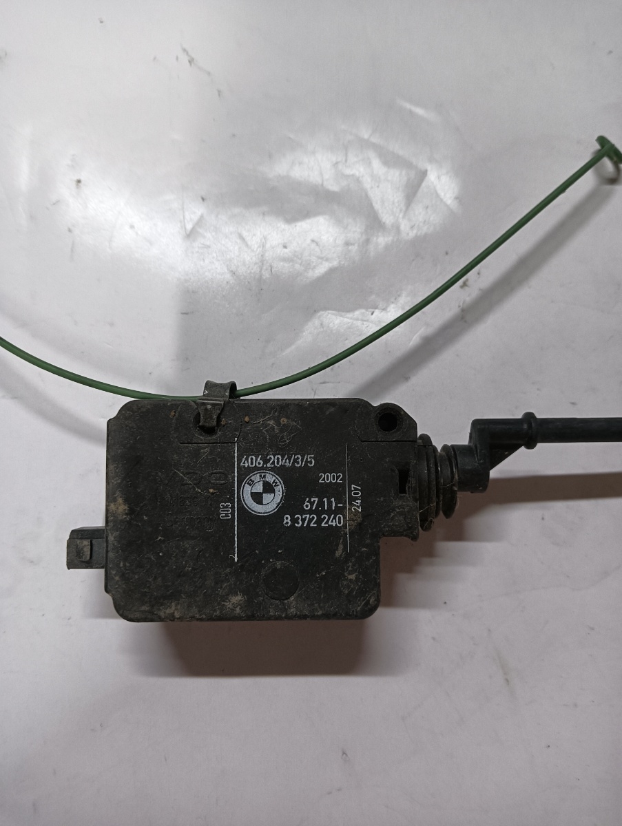 Motoras deschidere rezervor  BMW 3 IV E46 1998 - 2005 8372240 – foto 2