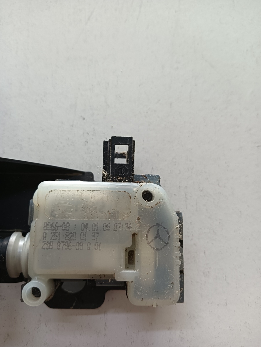 Motoras deschidere rezervor  MERCEDES-BENZ A-CLASS II W169 2004 - 2012 A2518200197 – foto 2