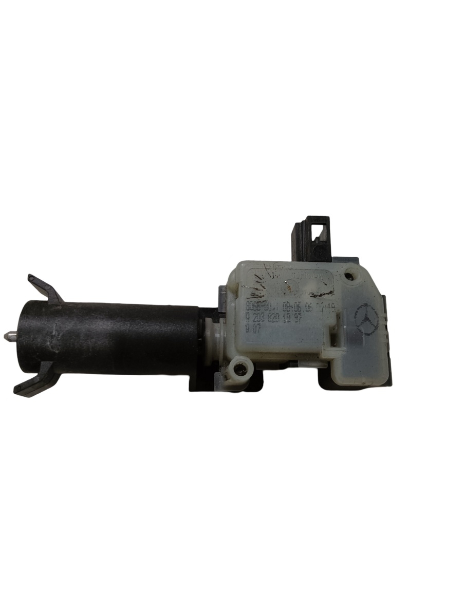 Motoras deschidere rezervor  MERCEDES-BENZ A-CLASS II W169 2004 - 2012, MERCEDES-BENZ C-CLASS II W203  2000 - 2007 A2038201997 – foto 2