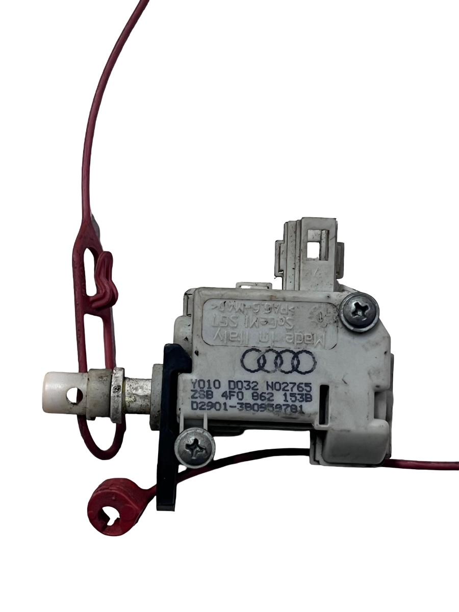 Motoras deschidere usita rezervor combustibil AUDI A6 III Avant 4F5, C6 2005 - 2011 4F0862153B – foto 3