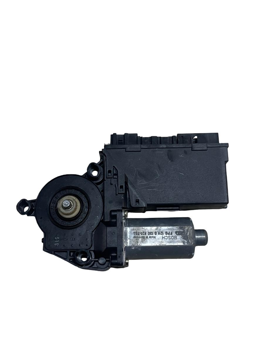 Motoras geam dreapta fata AUDI A4 Convertible 8H7, B6, 8HE, B7 2002 - 2009 8H2959802 – foto 3