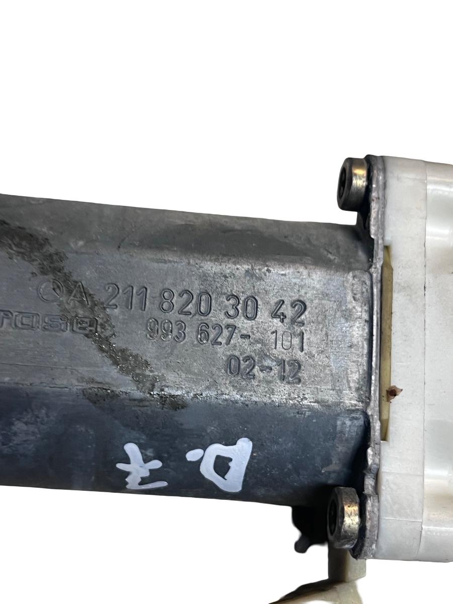 Motoras geam dreapta fata MERCEDES-BENZ E-CLASS W211 2002 - 2009 A2118203042 – foto 3