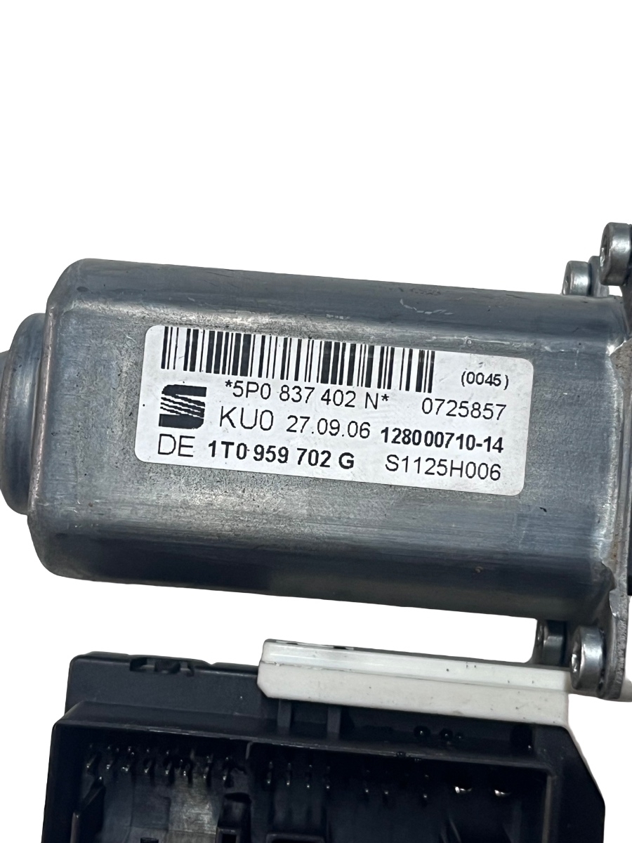 Motoras geam dreapta fata SEAT ALTEA 5P1 2004 -> 5P0837402N – foto 3
