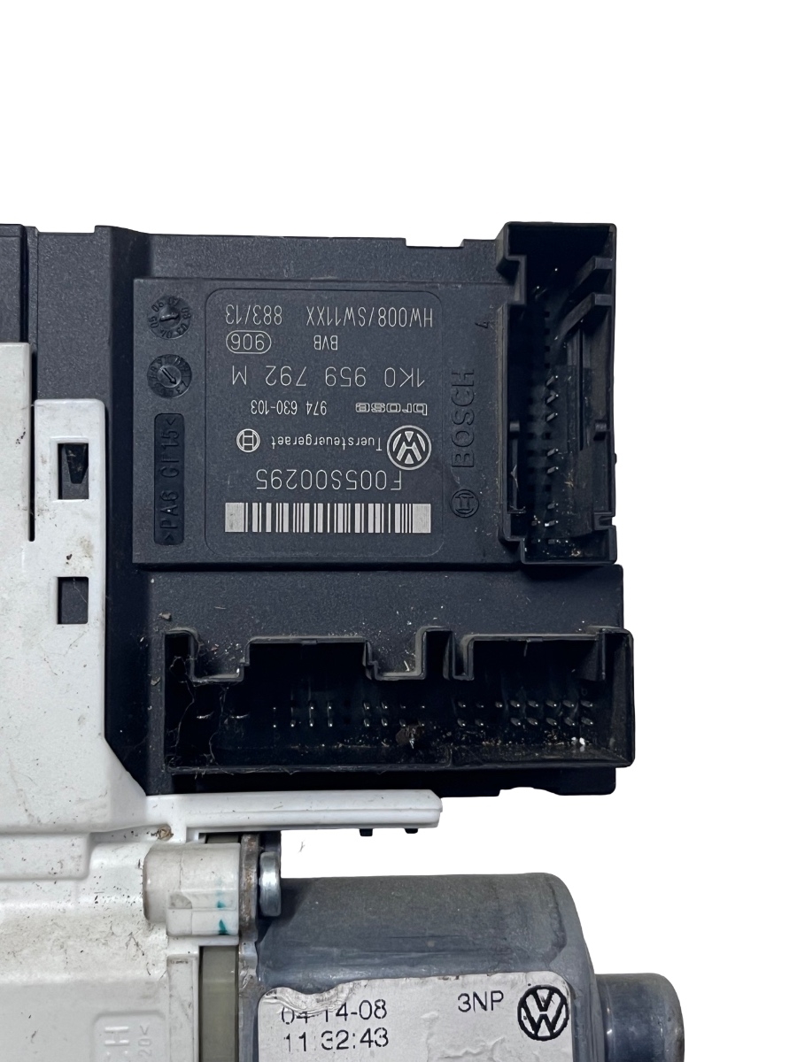 Motoras geam dreapta fata VOLKSWAGEN GOLF V Variant 1K5 2007 - 2009 1K5837402AJ – foto 2