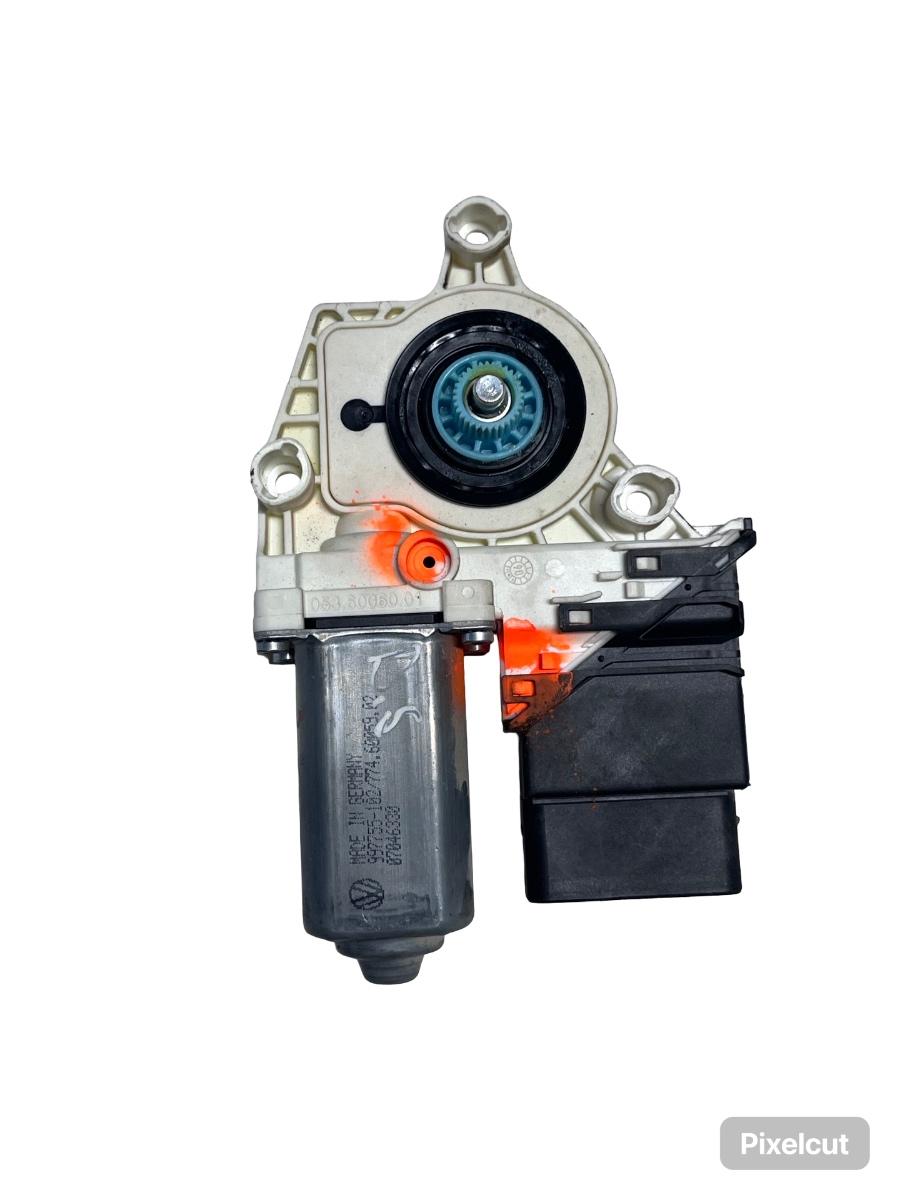 Motoras geam dreapta spate VOLKSWAGEN PASSAT Variant 3C5 2005 - 2011 2.0 TDI BMR, CBBB 3C9959704 – foto 4