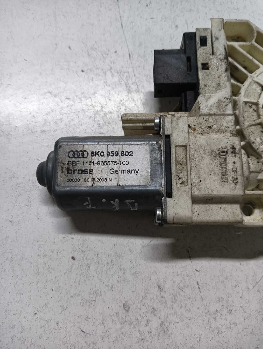 Motoras geam pivotant dreapta fata AUDI A4 IV 8K2, B8 2007 - 2015 8k0959802 – foto 2