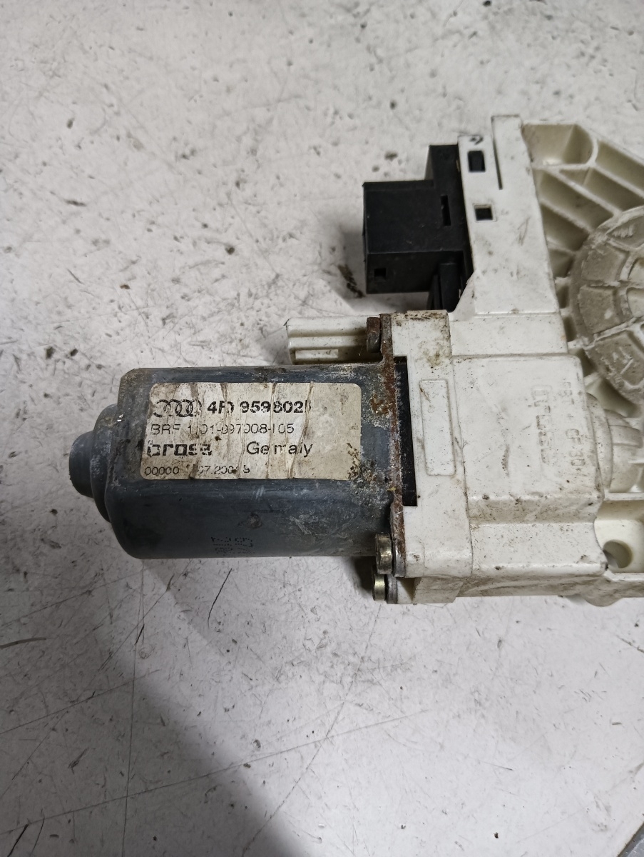 Motoras geam pivotant dreapta fata AUDI A6/S6 III Saloon (4F2, C6) [ 2004 - 2011 ] OEM 4f0959802b – foto 2