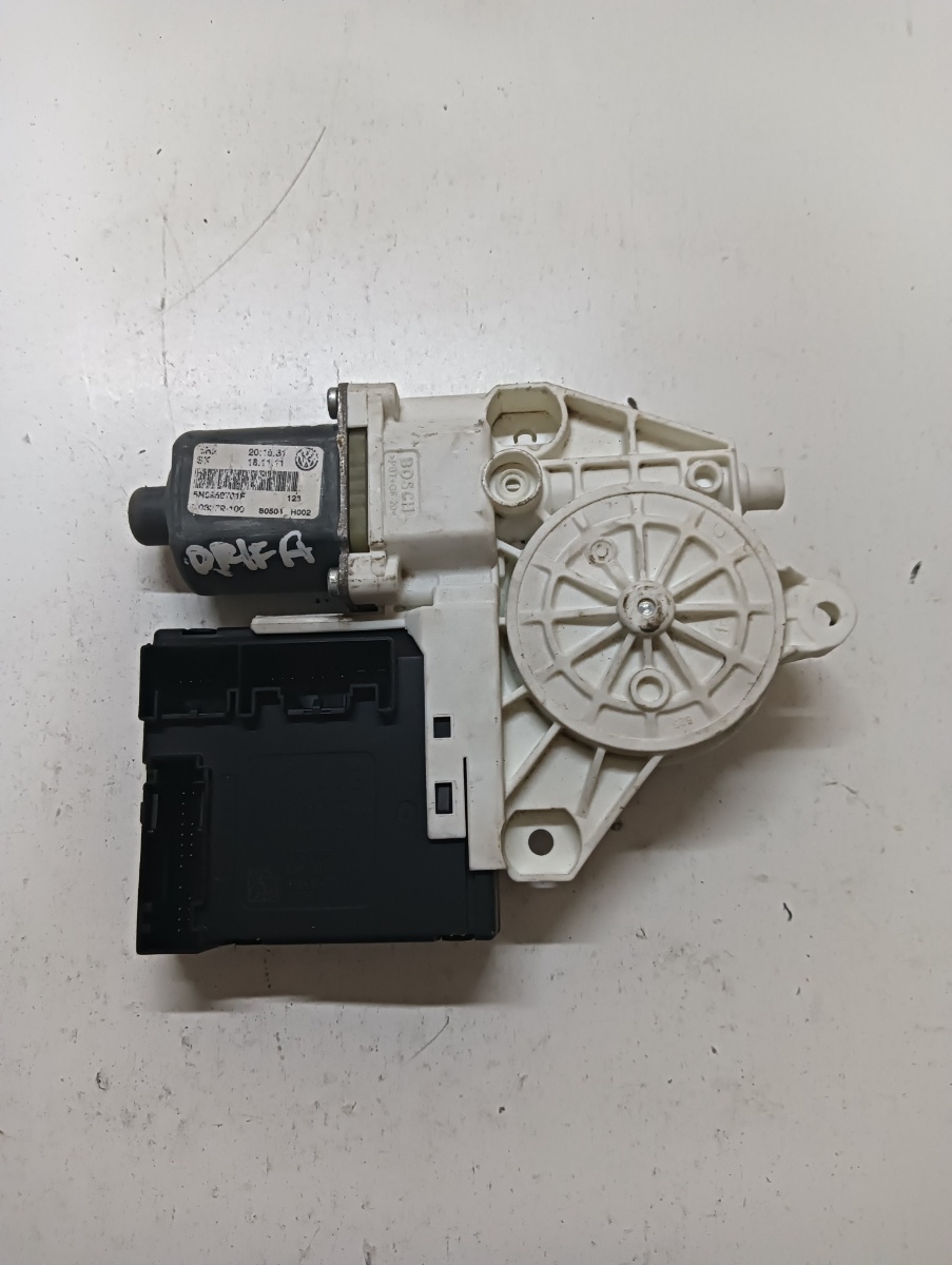 Motoras geam pivotant dreapta fata VOLKSWAGEN TIGUAN 5N_ 2007 - > 3c0959793b