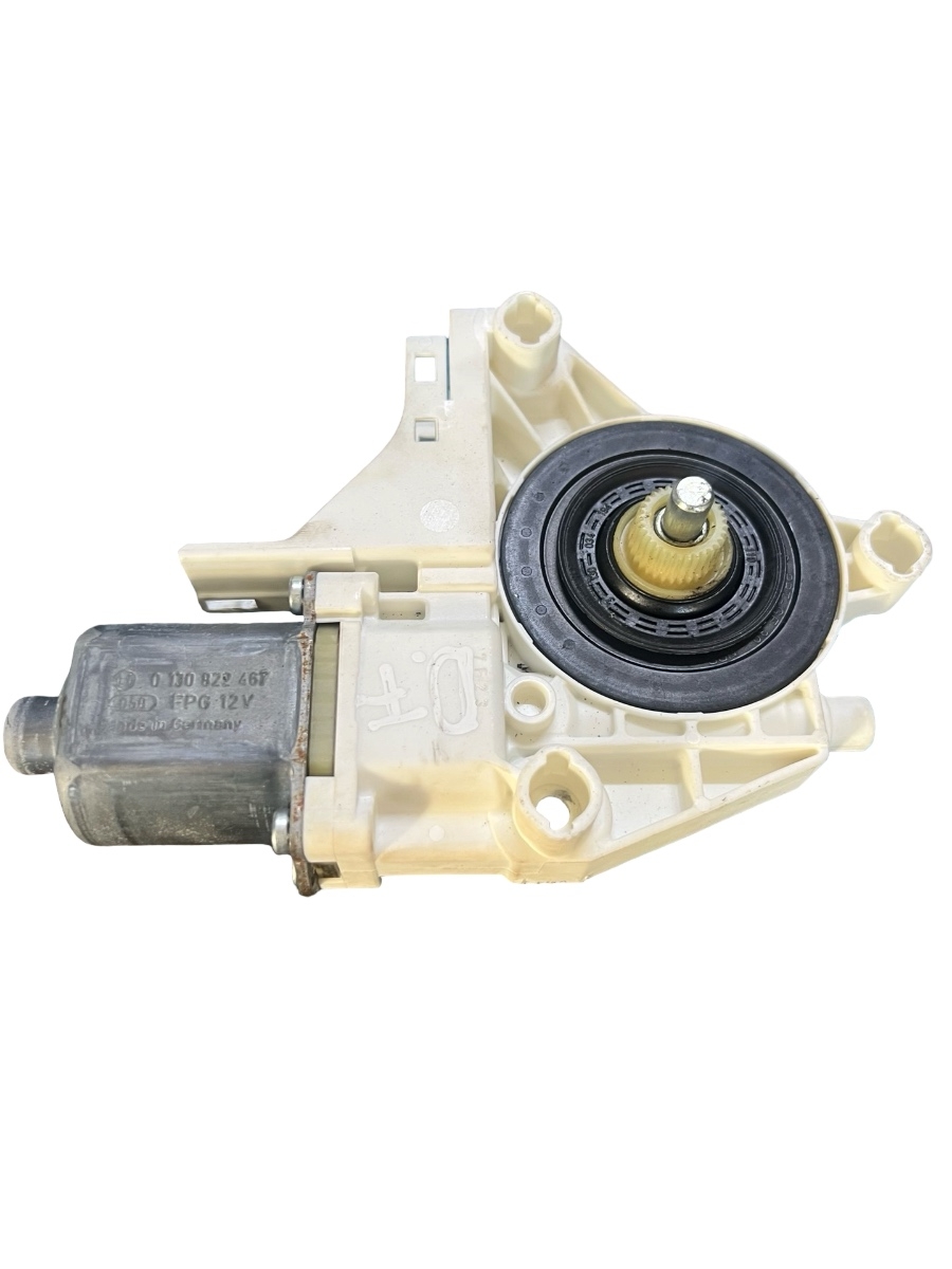 Motoras geam pivotant dreapta fata VOLKSWAGEN TIGUAN 5N_ 2007 - > 5N0979701 – foto 2