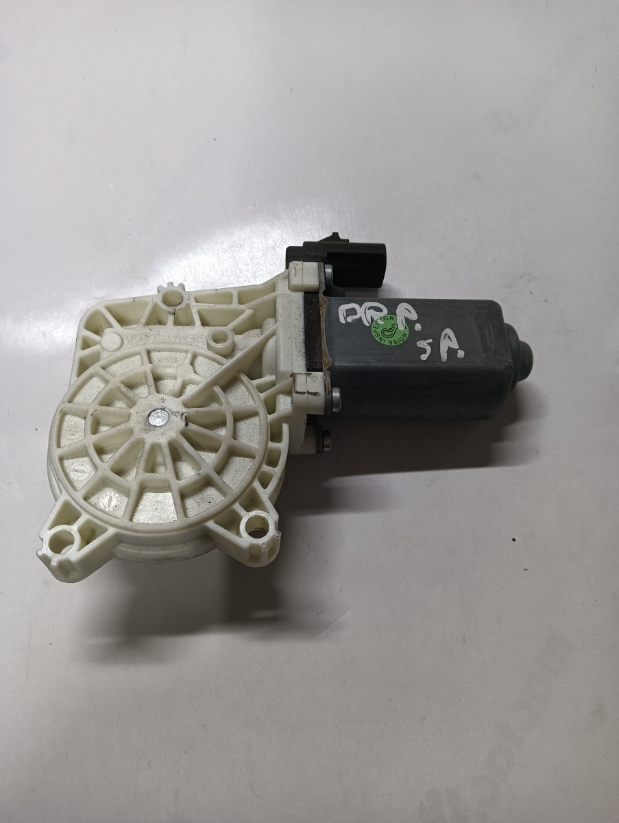 Motoras geam pivotant dreapta spate DODGE NITRO 2006 - 2012 – foto 2