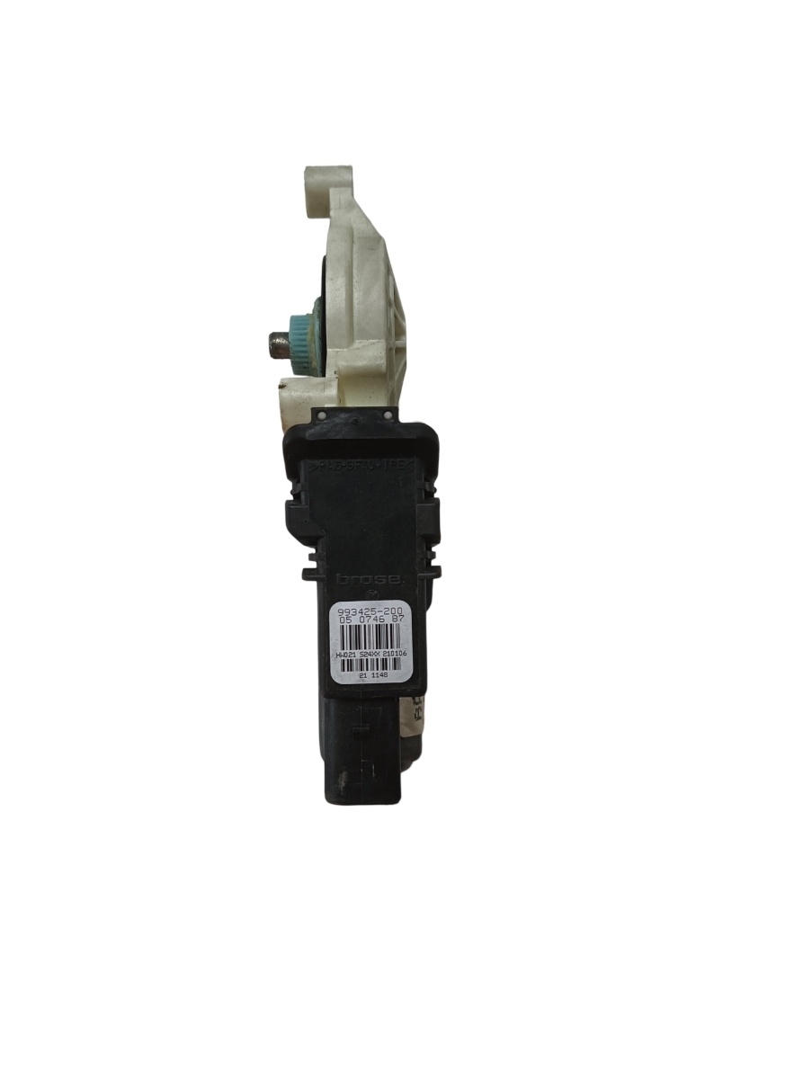 Motoras geam pivotant dreapta spate VOLKSWAGEN PASSAT 3C2 2005 - 2010 993425200