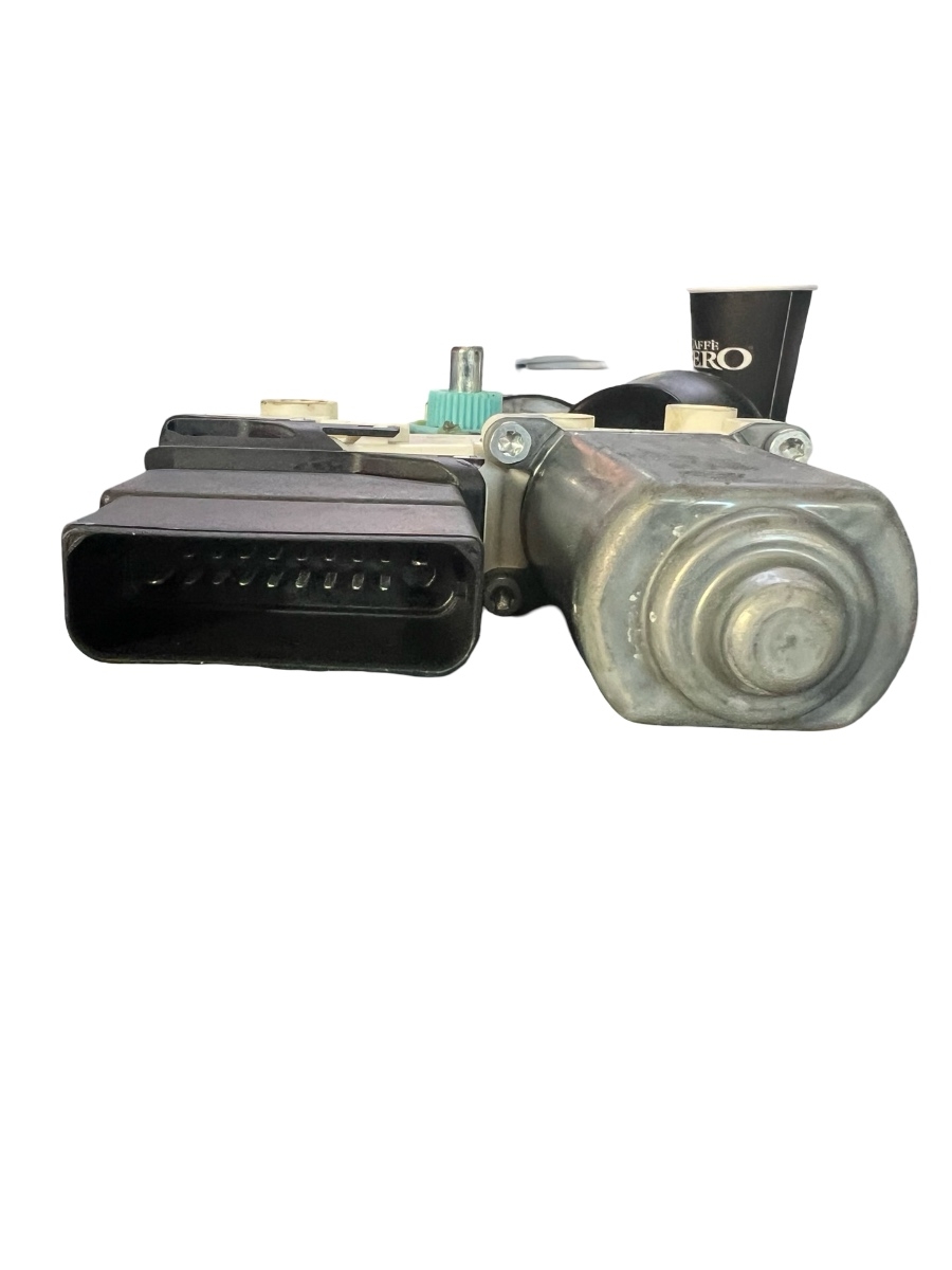 Motoras geam pivotant dreapta spate VOLKSWAGEN TIGUAN 5N_ 2007 - > 5N0959704 – foto 2