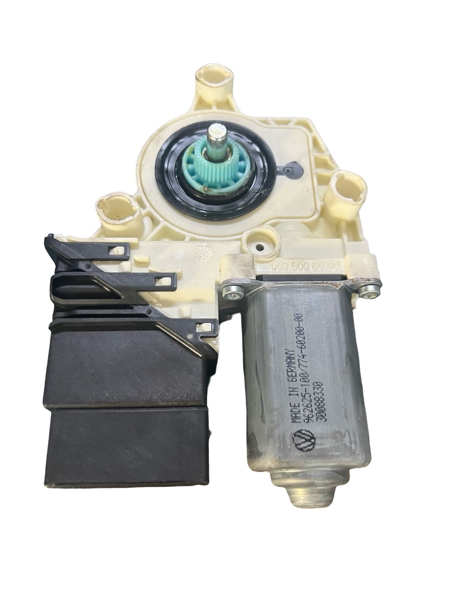 Motoras geam pivotant dreapta spate VOLKSWAGEN TIGUAN 5N_ 2007 - > 5N0959704 – foto 3