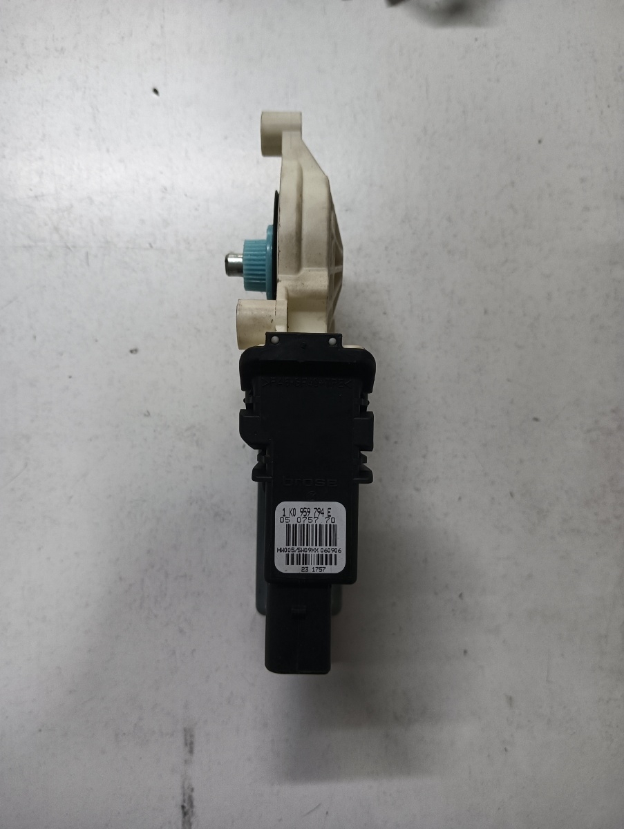 Motoras geam pivotant dreapta spate VOLKSWAGEN TOURAN 1T1, 1T2 2003 - 2010 1k0959749e – foto 2