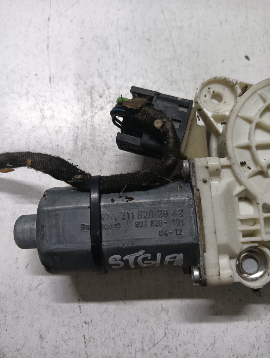 Motoras geam pivotant stanga fata MERCEDES-BENZ E-CLASS W211 2002 - 2009 2118202942 – foto 2
