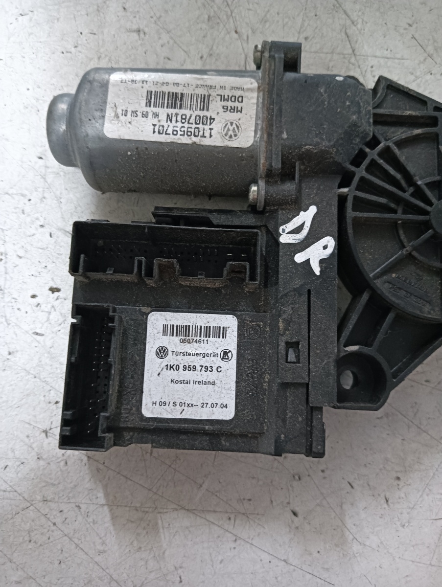 Motoras geam pivotant stanga fata SKODA OCTAVIA II Combi 1Z5 2004 - 2013 1k0959793c – foto 2