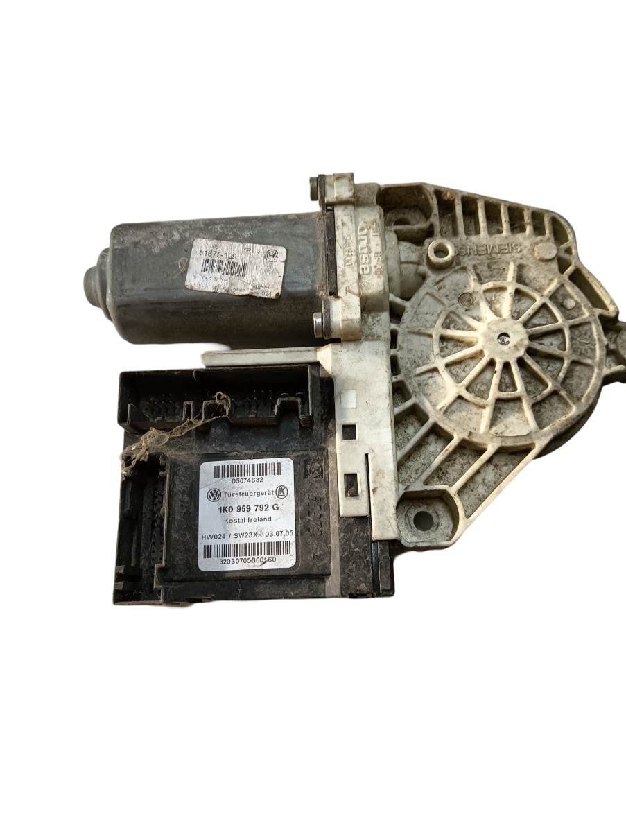 Motoras geam pivotant stanga fata SKODA OCTAVIA II Combi 1Z5 2004 - 2013, VOLKSWAGEN PASSAT Variant 3B6 2000 - 2005 1k0959792g – foto 2