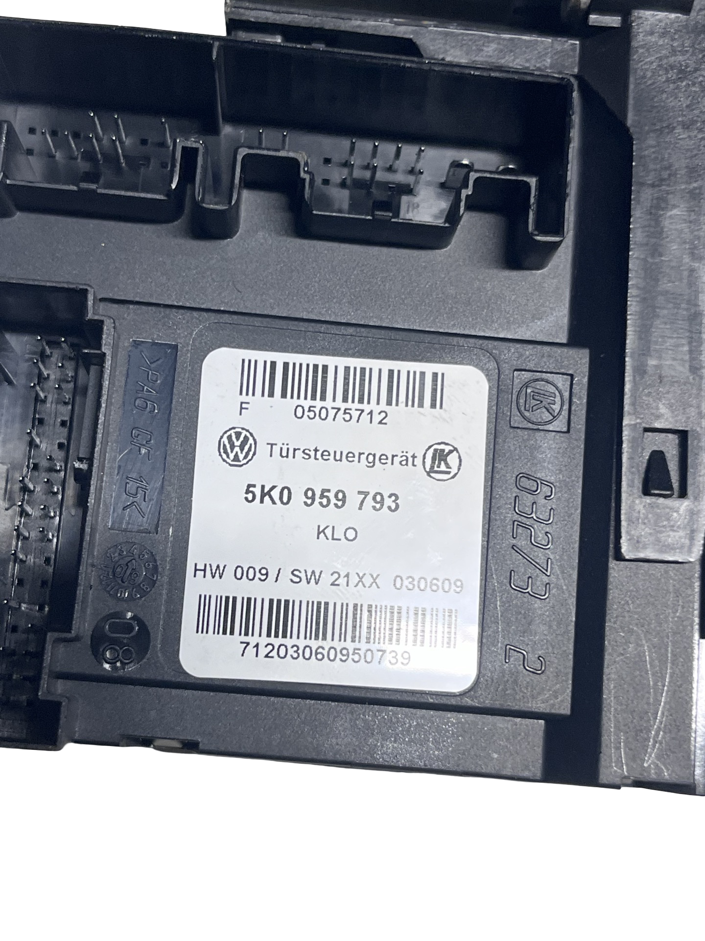 Motoras Geam Pivotant stânga față Volkswagen Golf 6 Hatchback 1.4 CAVD TSI 2008–2013 Facelift - cod: 5K0959793 – foto 3