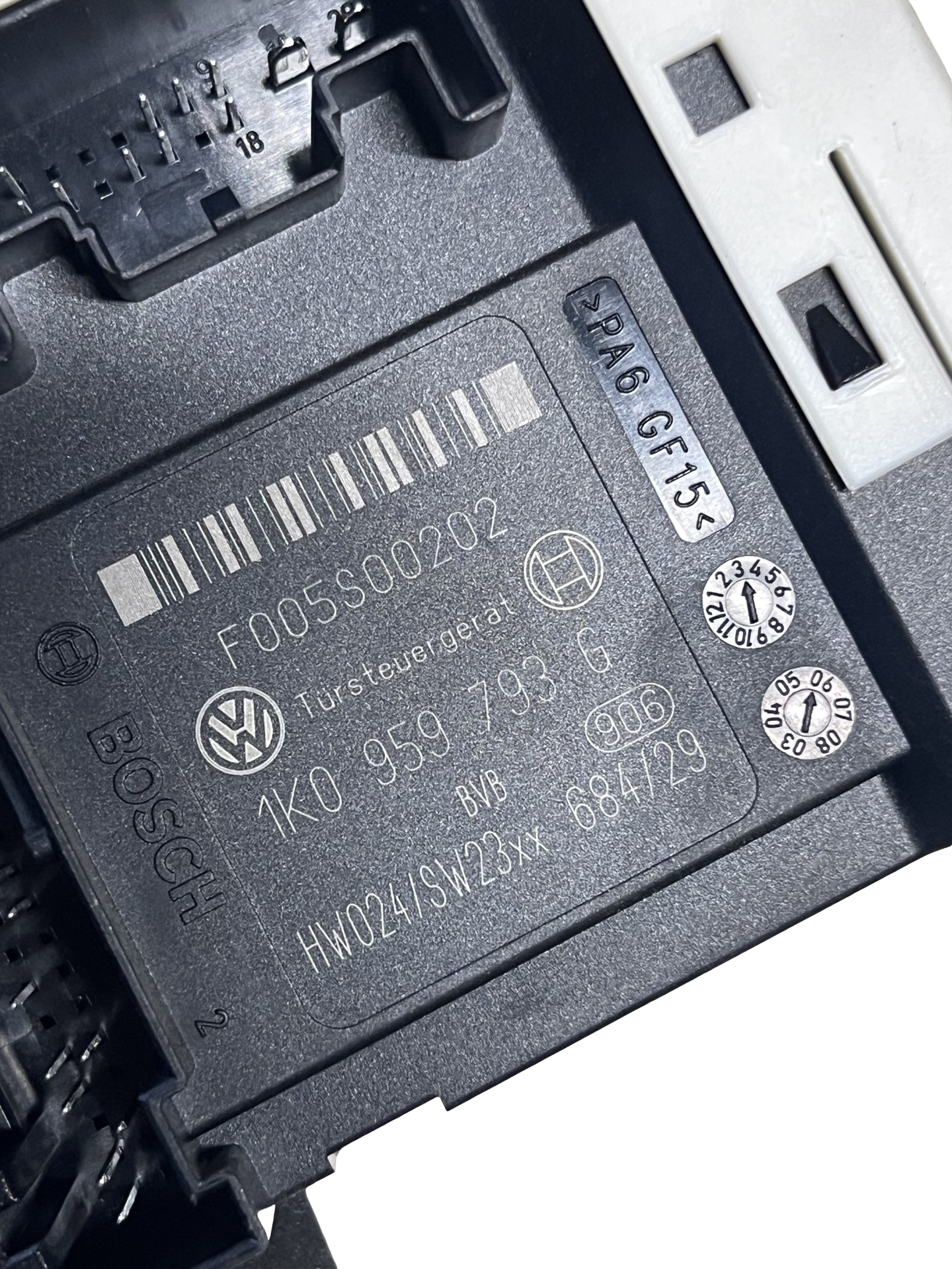 Motoras Geam Pivotant stânga față Volkswagen Passat B6 Combi 2005–2010 - cod: 1K0959793G – foto 3